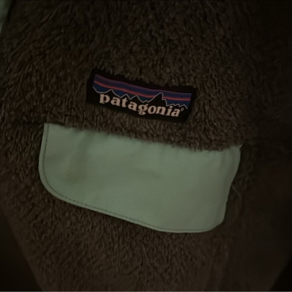 Women’s Patagonia - Picture 3 of 4